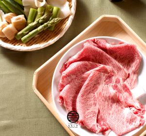 大和牛と国産アスパラガスの上すき焼き